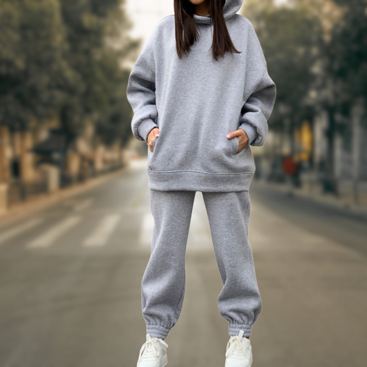 Trendigt oversize huvjacka och byxor set för kvinnor