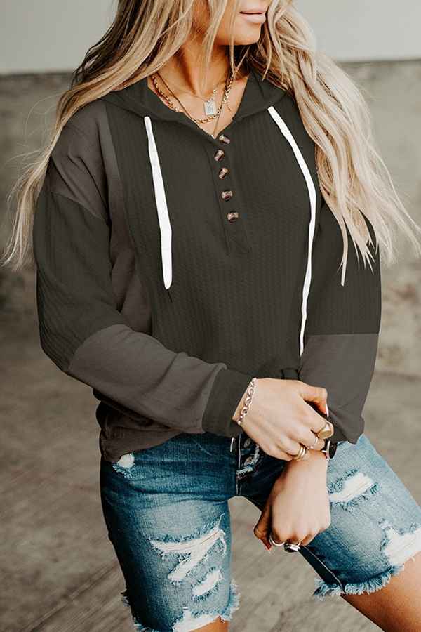 Avslappnad tröja med dragsko och huva för kvinnor