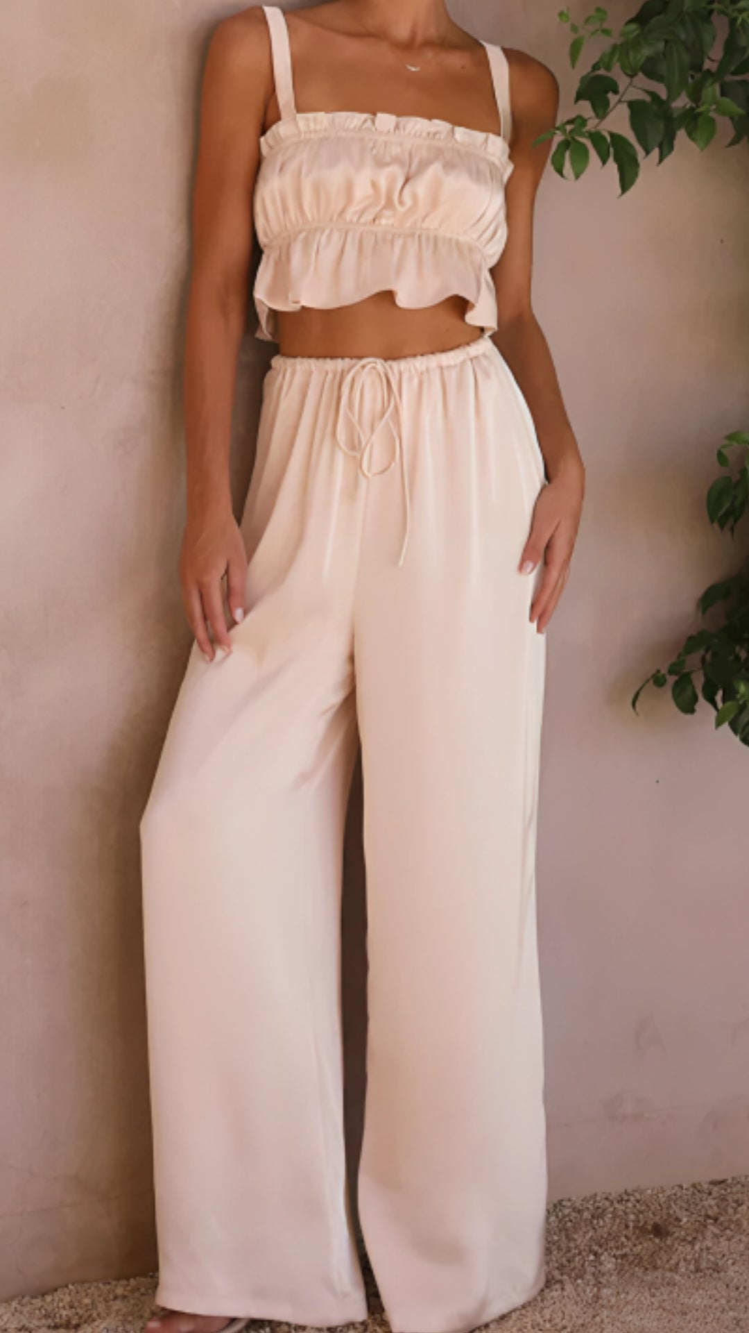 Viskande vår Satin Set